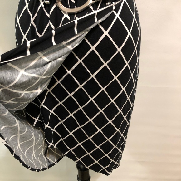 Express dress black white sz S GUC hi-lo hem - Picture 6 of 16